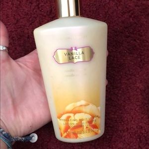 Victoria’s Secret Vanilla Lace lotion